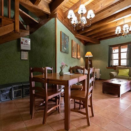 Apartamentos Rurales San Feliz ポラ・デ・レナ エクステリア 写真